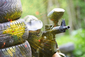 Sticker - paintball player under gunfire