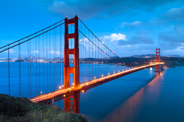 Fototapete - Golden Gate bridge after sunset, San Francisco California