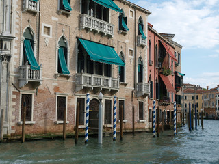 Wall Mural - Venice - Exquisite antique building at Canal Grande