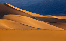 Mesquite Flat Sand Dunes At Sunrise, Death Valley