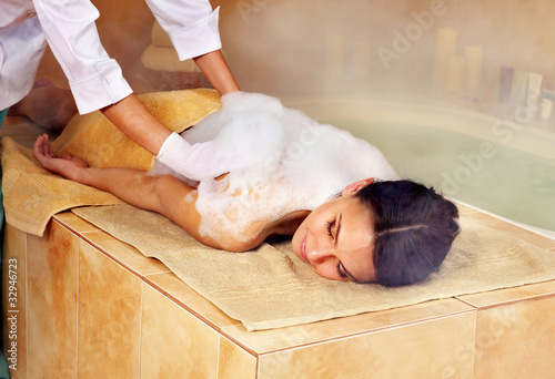 Naklejka na szybę Woman in hammam or turkish bath