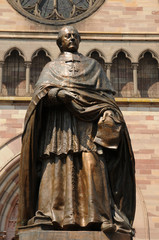 Wall Mural - statue de Monseigneur Fréppel à Obernai