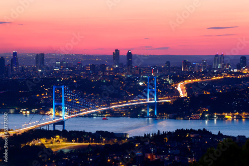 Photo Istanbul Bosporus Bridge on sunset
