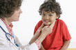© JPC-PROD - Examens sur un enfant de 4 ans