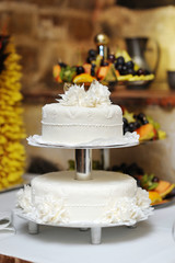 Wall Mural - Beautiful delisious white wedding cake