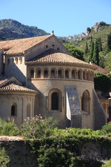 Wall Mural - derrière de l'abbaye de Saint Guilhem