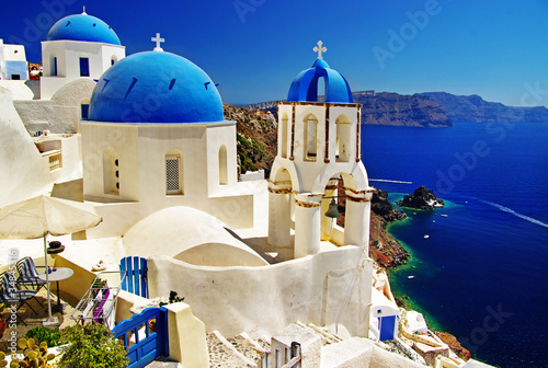 Nowoczesny obraz na płótnie beautiful Santorini view of caldera with churches