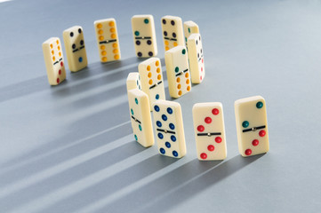 Domino effect with many pieces