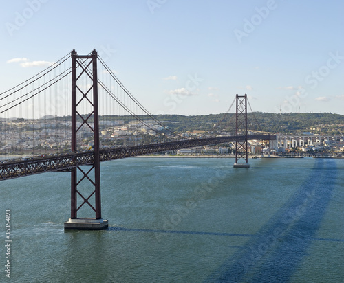 Naklejka - mata magnetyczna na lodówkę Puente 25 de abril.