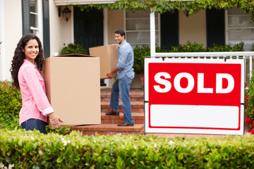 Poster - Couple moving into new home