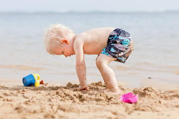 Canvas Print - toddler at a beach