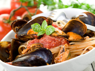 Poster - pasta with mussel and tomato sauce