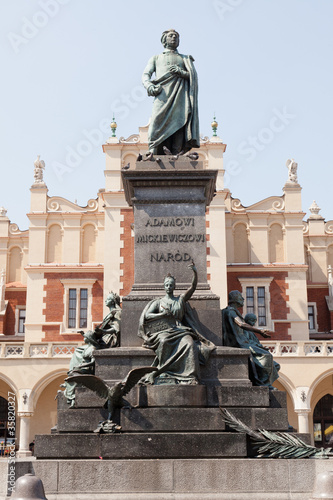 Naklejka na szybę Adam Mickiewicz Monument