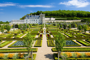 Fototapete - Villandry Castle with garden, Indre-et-Loire, Centre, France