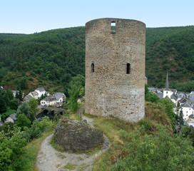 Canvas Print - Esch-sur-Sure and castle ruin