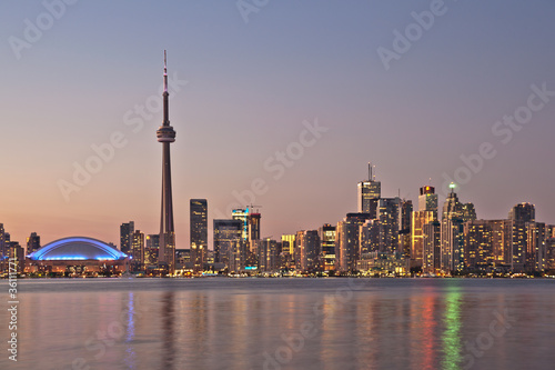 Láminas Toronto noche horizonte CN Tower céntrico rascacielos puesta Canad