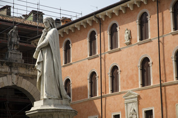 Dante Alighieri in Verona