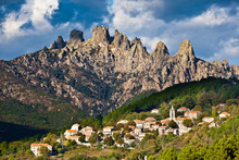 Aiguilles De Bavella, Village De Zonza, Corse