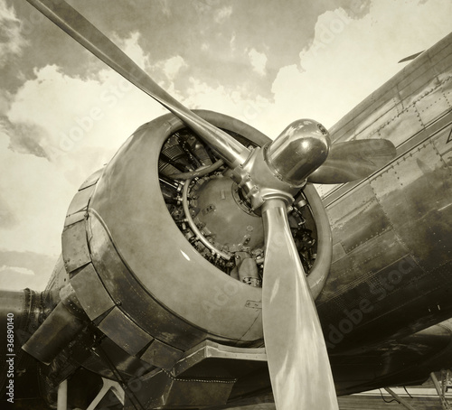 Plakat na zamówienie Old engine and propeller