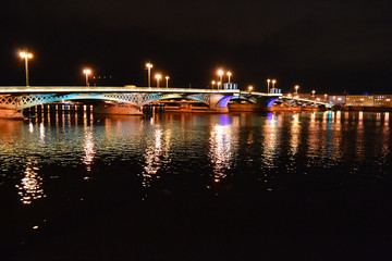 Wall Mural - Night view of Blagoveshchensky Bridge in St Petersburg