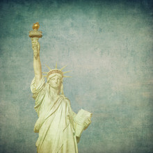 Grunge Image Of Liberty Statue