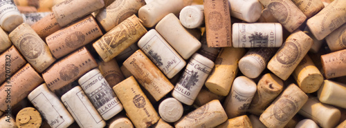 Naklejka nad blat kuchenny Unsorted corks