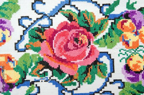 Nowoczesny obraz na płótnie embroidered good by cross-stitch pattern