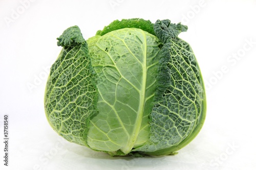 Chou Vert Frise Sur Fond Blanc Buy This Stock Photo And Explore