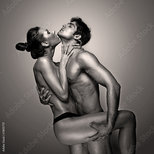 Obraz w ramie Passionate Naked Couple In Suggestive Pose