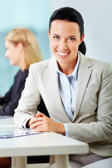 Poster - Smiling businesswoman