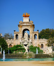 Fountain And Cascade In Park De La Ciutadella In Barcelona, Spai