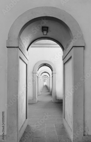 Nowoczesny obraz na płótnie Endless arched doorways repeating to infinity