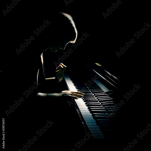 Fotografía Piano playing pianist concert. Classical music