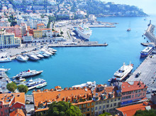 Enter To The Famous Port Of Nice (French Riviera)