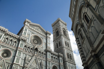 Canvas Print - Facade of the duomo or cathedral in Florence Italy