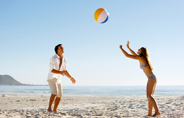 Wall Mural - carefree beachball fun