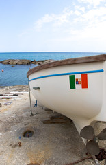 Poster - Boot am Strand in Italien