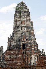 the ruin of Wat Wattanaram, Ayutthaya, Thailand