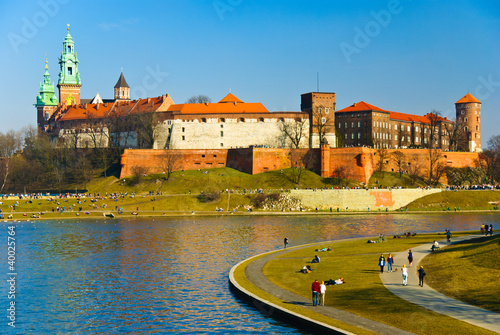 Obraz w ramie Wawel castle and Vistula boulevards in Cracow, Poland