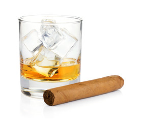 Wall Mural - Whiskey glass and cigar