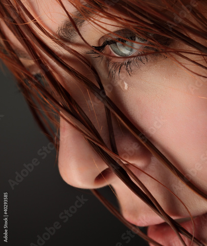 Naklejka nad blat kuchenny beauty girl cry