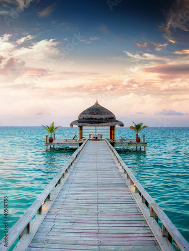 sunset-sunrise-jetty-at-maldives-malediven