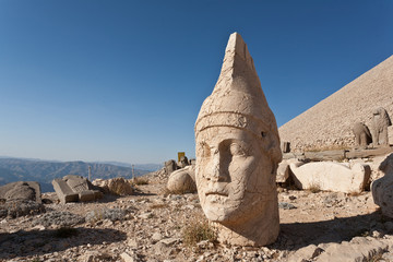 Nemrut dagi heads.