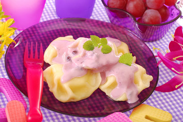 Wall Mural - sweet ravioli with blueberry yogurt