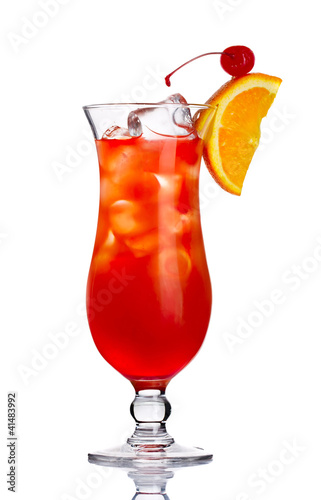 Naklejka - mata magnetyczna na lodówkę Red alcohol cocktail in with orange slice isolated