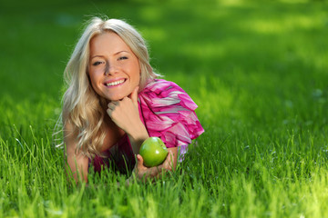 Wall Mural - blonde on green grass