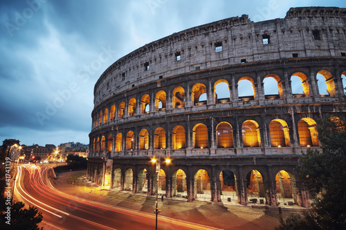 Naklejka dekoracyjna Coliseum at night. Rome - Italy