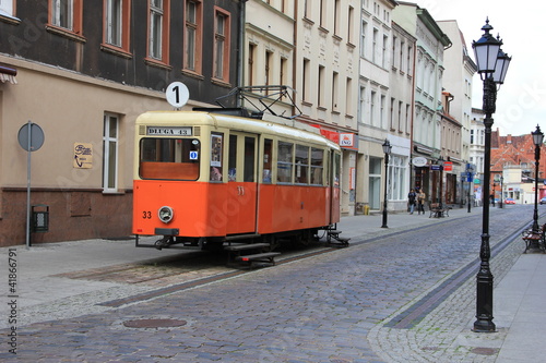 Naklejka na kafelki Tramwaj na ulicy - Bydgoszcz