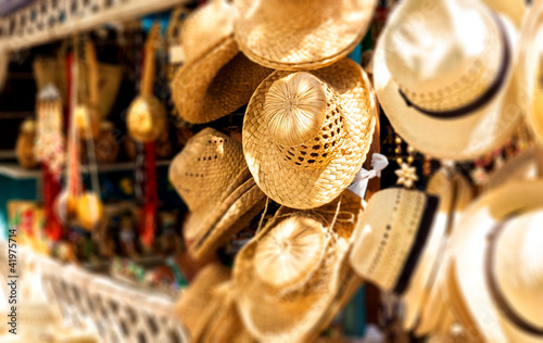 Naklejka dekoracyjna Touristic street market selling souvenirs in Cuba