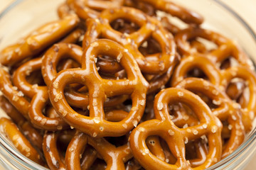 Fresh Whole Wheat Pretzels